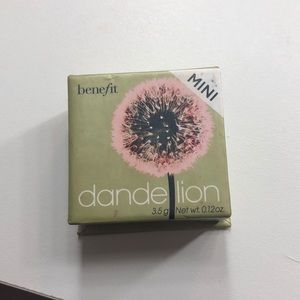 Benefit mini dandelion